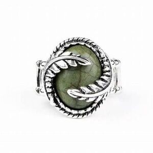 ❣️Olive stone Silver Leaf Ring❣️*
